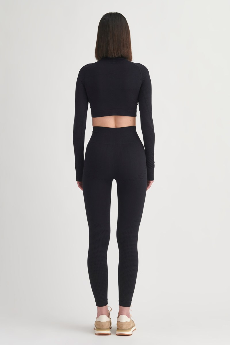 SEAMLESS SPORTS CROP TOP WITH THUMB DETAILS-24848062-110