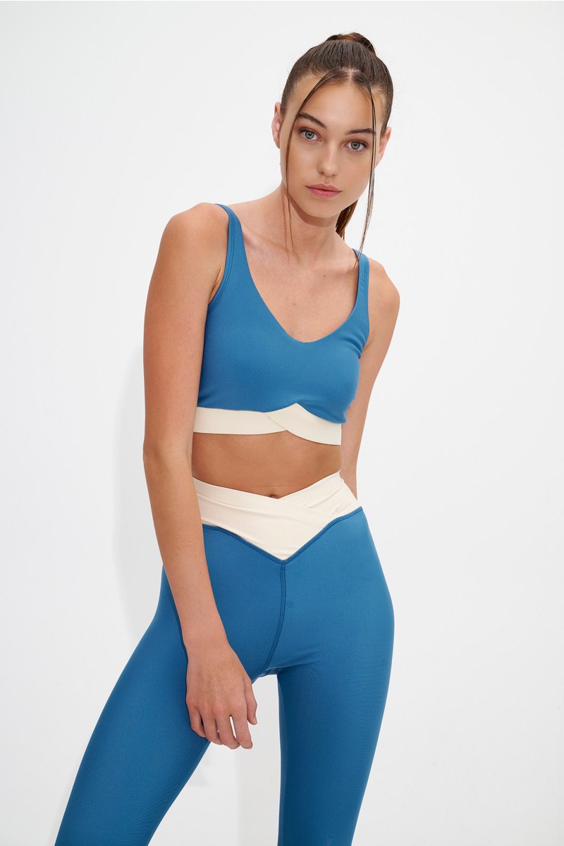 CROP TOP / SPORTS BRA WITH WRAP DETAIL-24868096-936