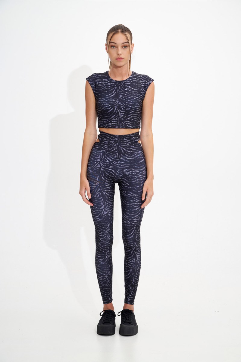 SLEEVELESS CROP TOP / SPORTS BRA WITH OPEN BACK-24868109-206