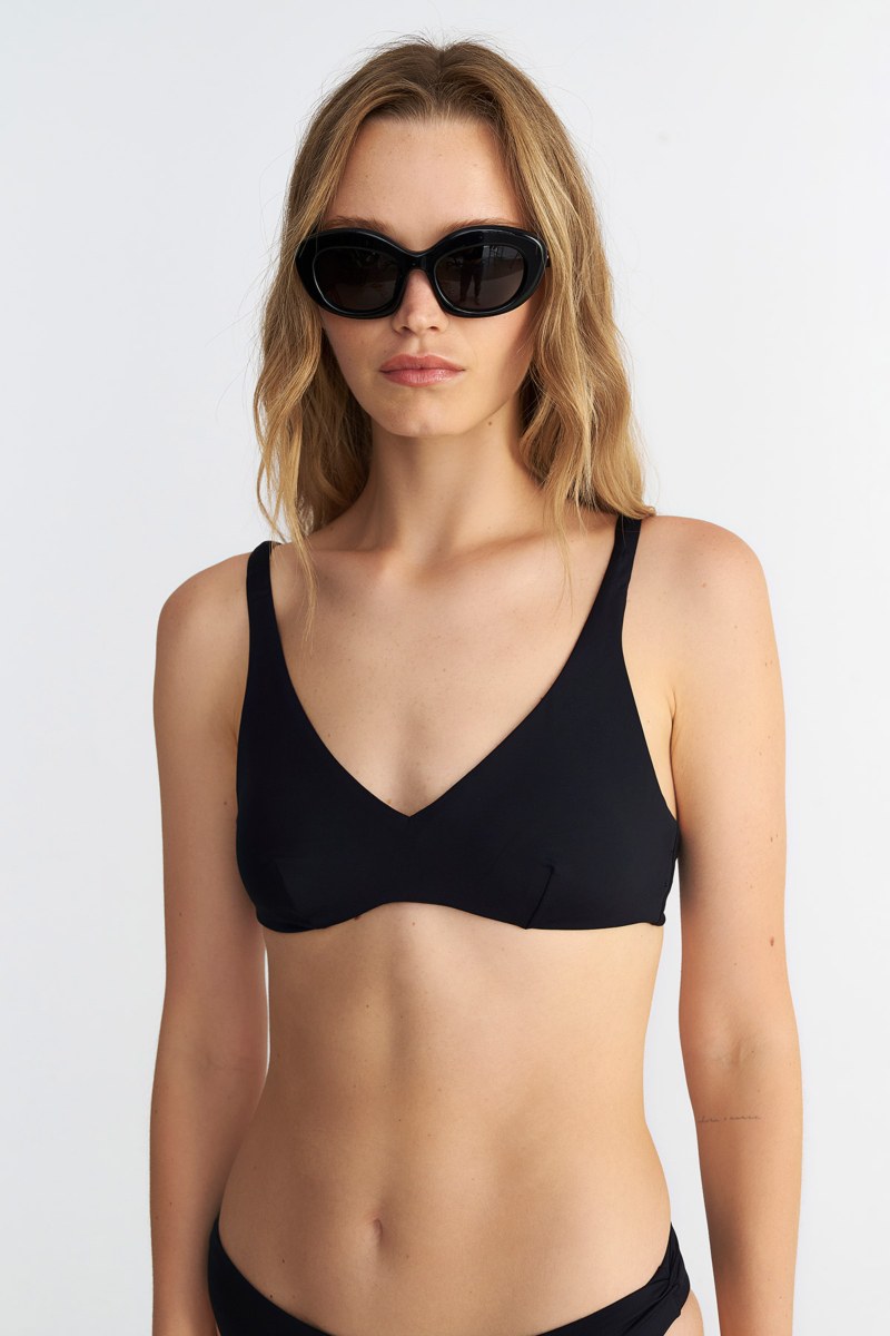 RECYCLED TRIANGLE SWIMWEAR BIKINI TOP-25801002-110