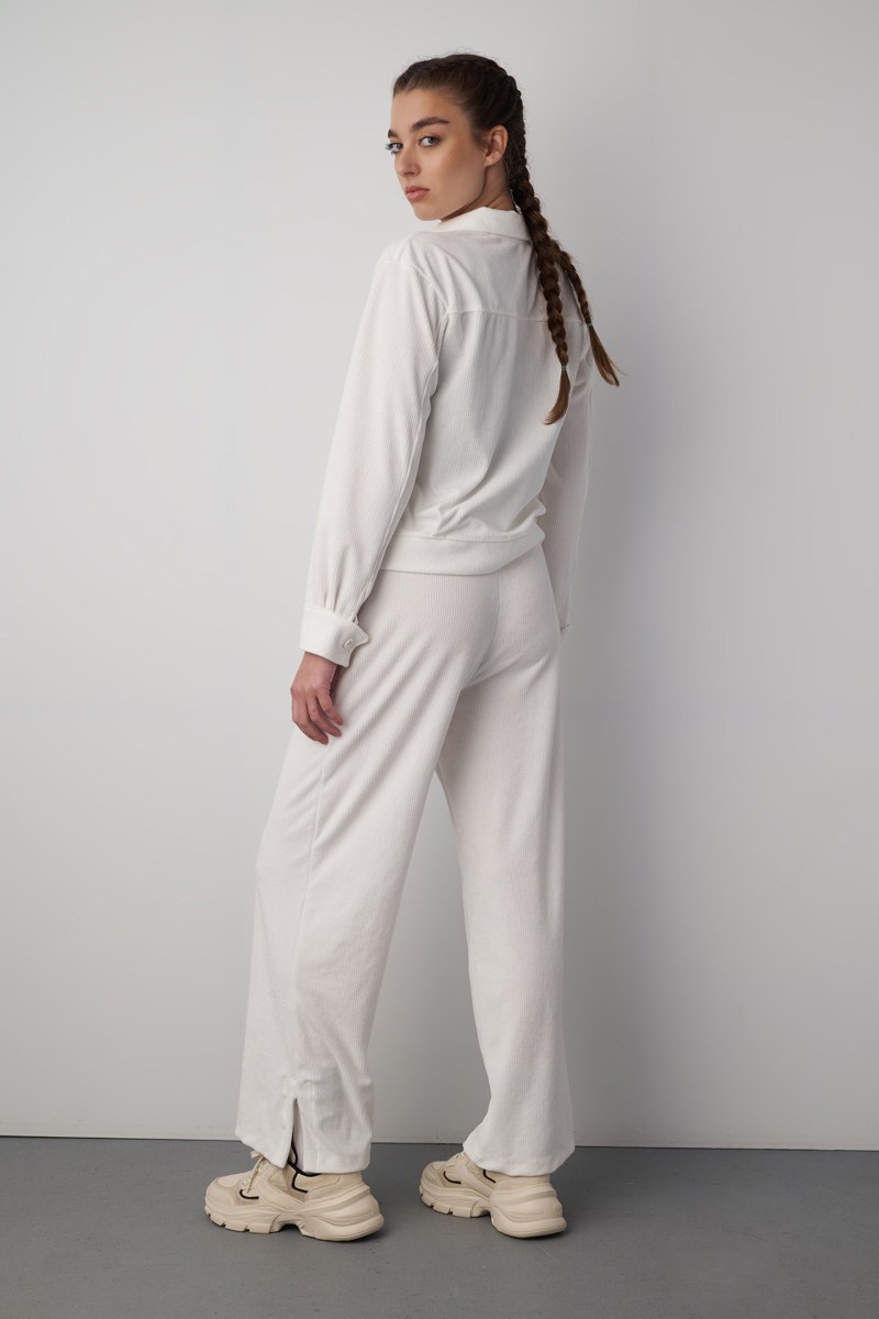 ΨΗΛΟΜΕΣΟ ΚΟΤΛΕ ΠΑΝΤΕΛΟΝΙ ΜΕ ΣΚΙΣΙΜΟ ΣΤΑ ΜΠΑΤΖΑΚΙΑ-25811210-102