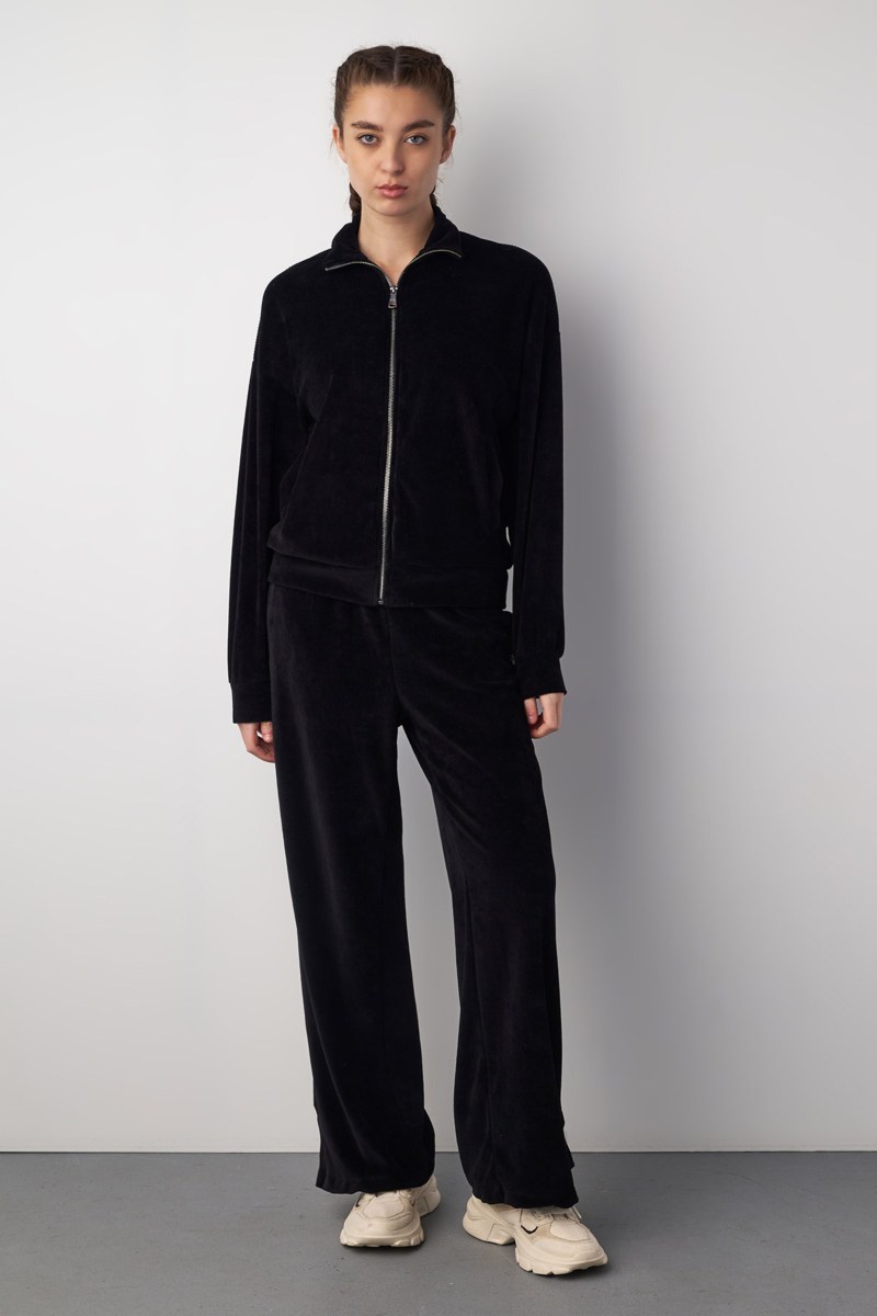 ΨΗΛΟΜΕΣΟ ΚΟΤΛΕ ΠΑΝΤΕΛΟΝΙ ΜΕ ΣΚΙΣΙΜΟ ΣΤΑ ΜΠΑΤΖΑΚΙΑ-25811210-110