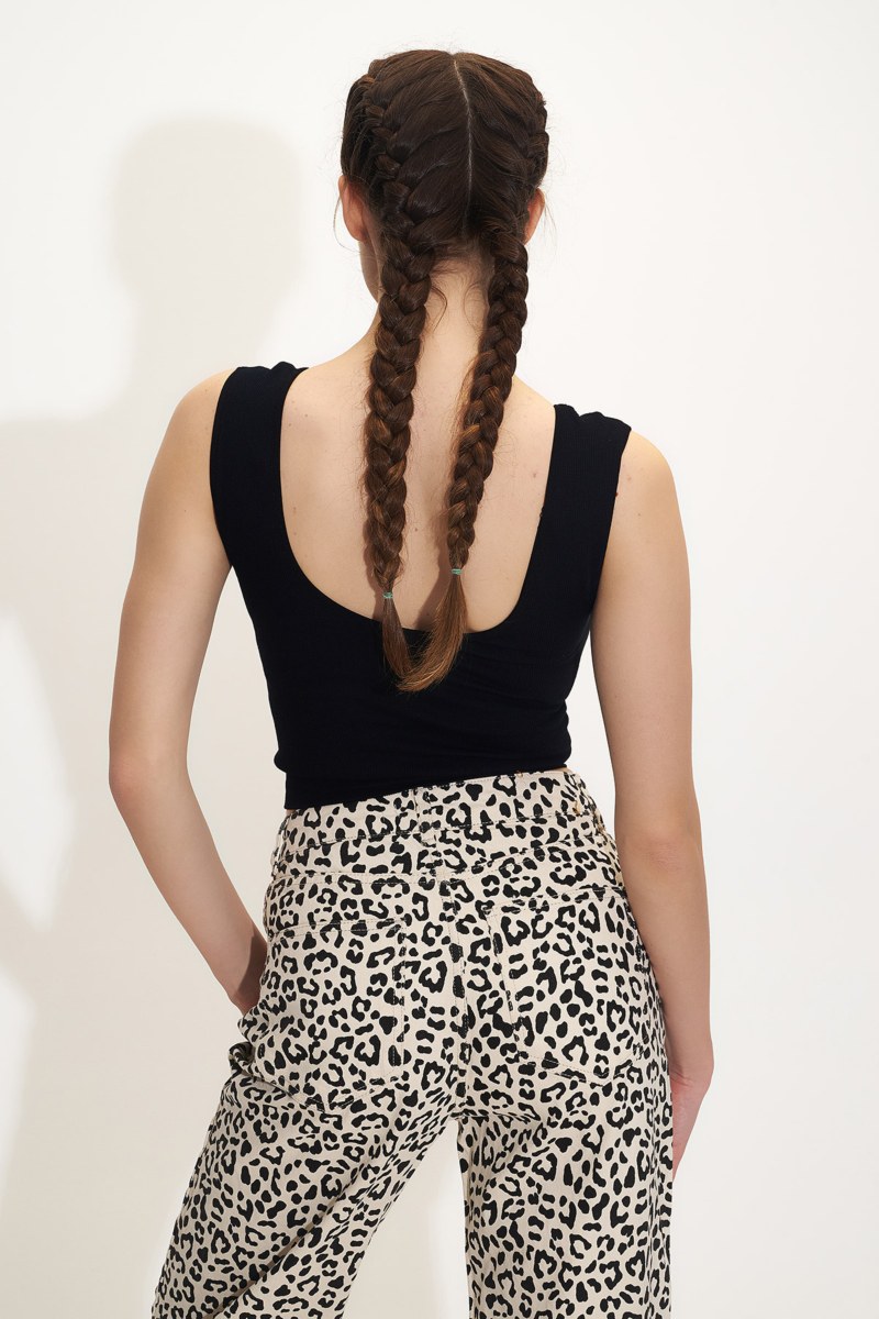 MONOCHROME RIBBED SEAMLESS CROPPED TOP-25812011-110