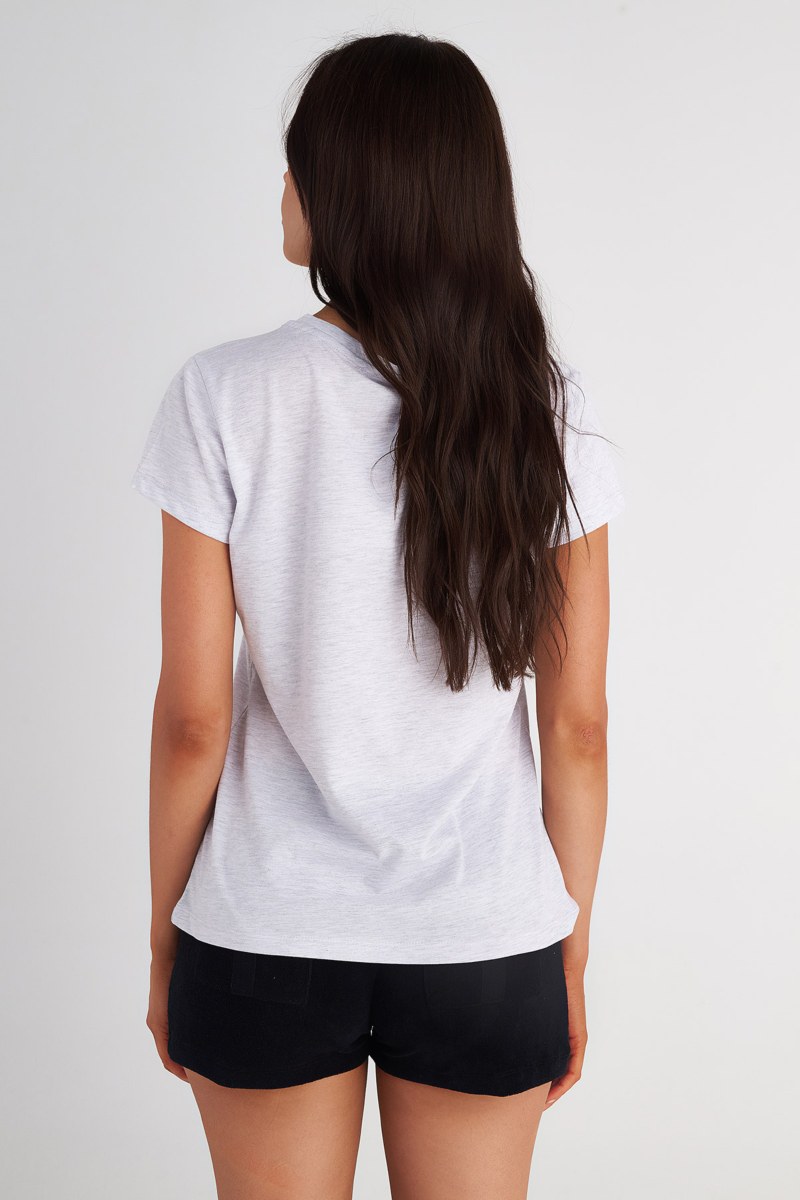 ΒΑΜΒΑΚΕΡΗ ΚΟΝΤΟΜΑΝΙΚΗ ΜΠΛΟΥΖΑ ΜΕ 'V' ΛΑΙΜΟΚΟΨΗ ΚΑΙ ΣΤΡΑΣ-25812285-201