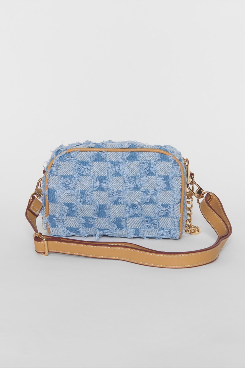 ΜΙΚΡΗ ΤΣΑΝΤΑ ΩΜΟΥ ΜΕ ΚΑΡΟ ΤΥΠΩΜΑ KAI ΞΕΦΤΙΑ-25819020-450