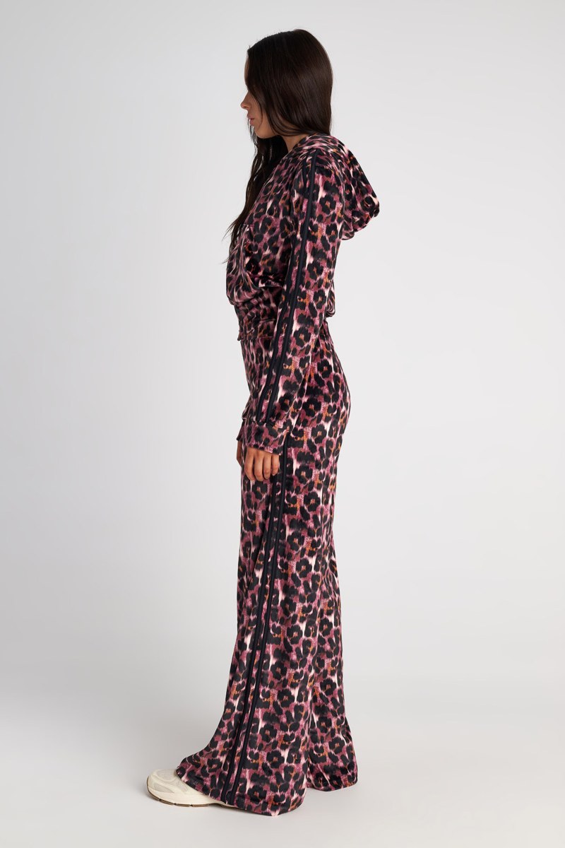 LEOPARD PRINTED HIGH WAISTED SUPER SOFT VELOUR PANTS-25831170-828