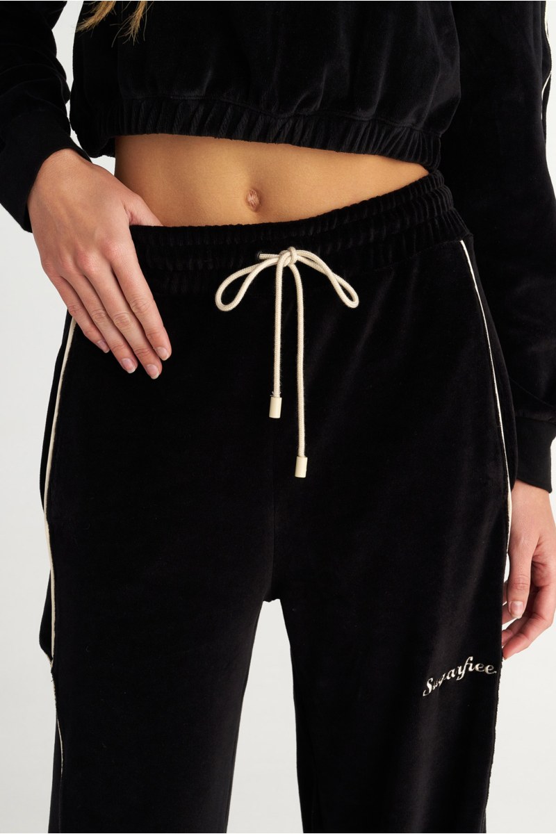 CONTRAST PIPING VELOUR FLARED PANTS-25831184-110