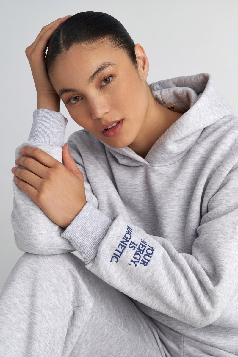 ΒΑΜΒΑΚΕΡΗ OVERSIZED ΦΟΥΤΕΡ ΜΠΛΟΥΖΑ ΜΕ ΚΟΥΚΟΥΛΑ ΚΑΙ ΦΛΙΣ ΕΠΕΝΔΥΣΗ-25832039-211