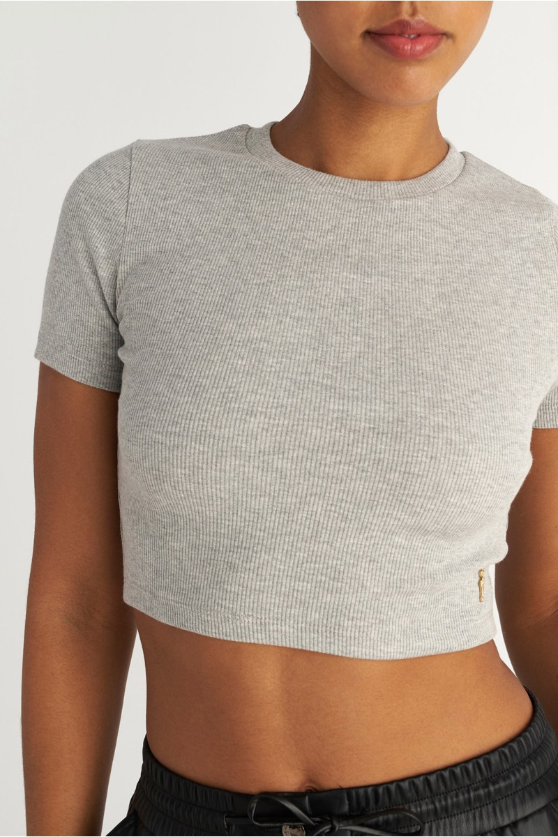 ΒΑΜΒΑΚΕΡΗ KONTH ΡΙΜΠ ΜΠΛΟΥΖΑ ΜΕ ΣΤΡΟΓΓΥΛΗ ΛΑΙΜΟΚΟΨΗ-25832047-210