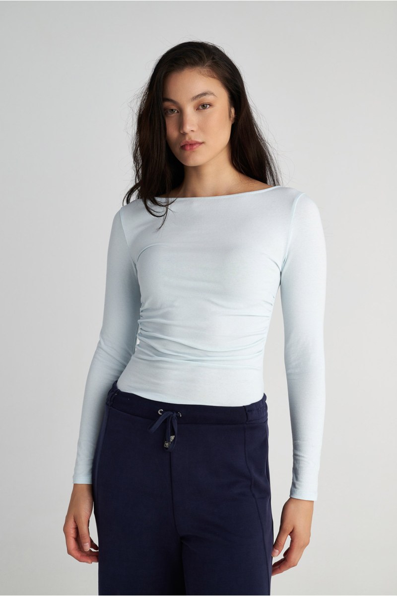 ΜΟΝΟΧΡΩΜΗ ΒΑΜΒΑΚΕΡΗ ΜΠΛΟΥΖΑ ΜΕ ΝΤΡΑΠΕ ΛΕΠΤΟΜΕΡΕΙΑ-25832087-911