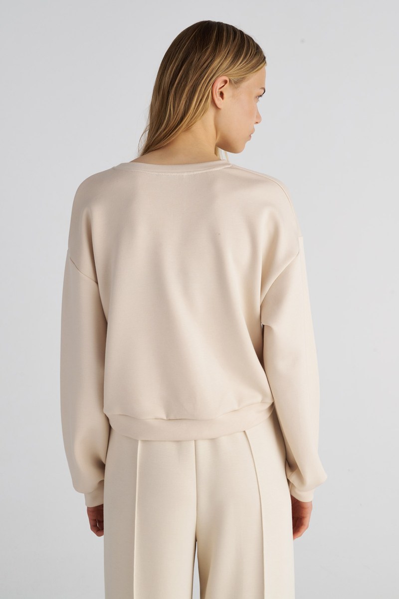 SOFT LIGHT TOUCH TWISTED CROPPED SWEATSHIRT-25832099-103