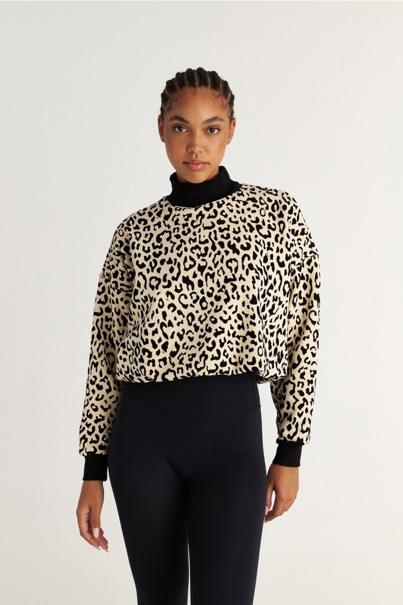 CROPPED COTTON TURTLENECK SWEATSHIRT WITH LEOPARD PRINT-25832206-108
