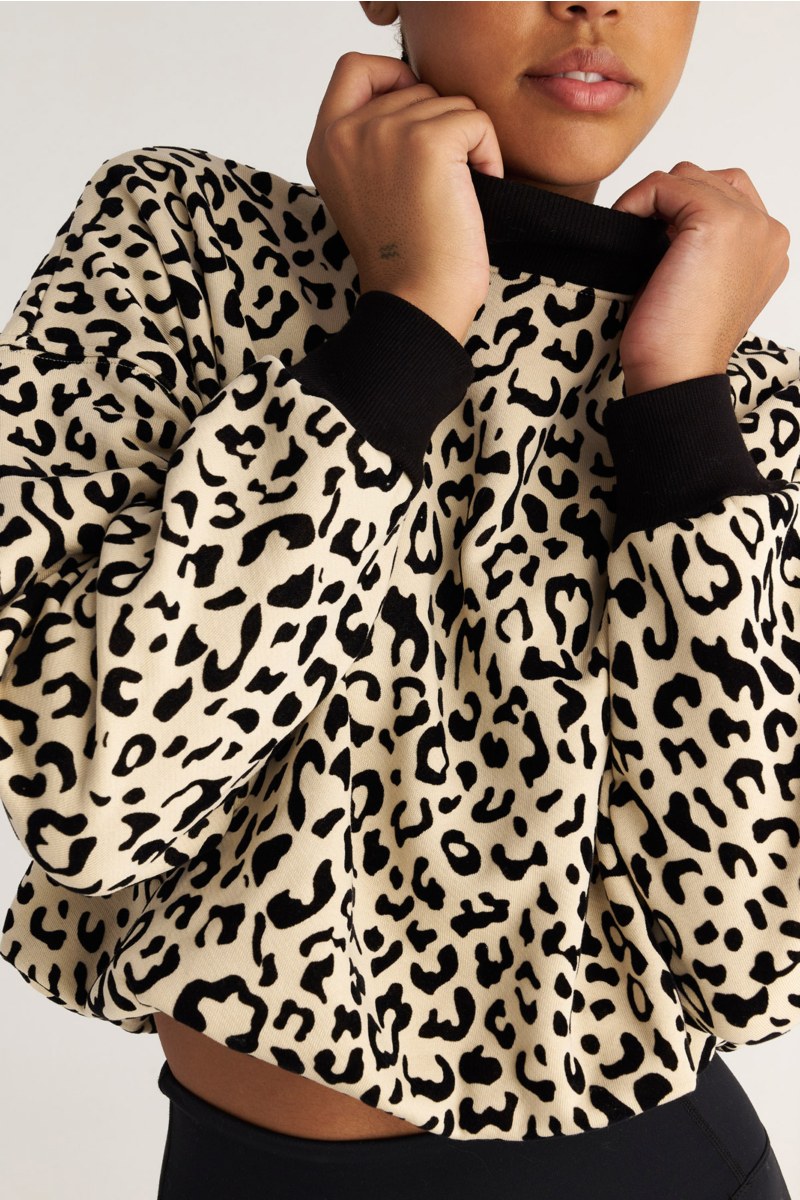 CROPPED COTTON TURTLENECK SWEATSHIRT WITH LEOPARD PRINT-25832206-108