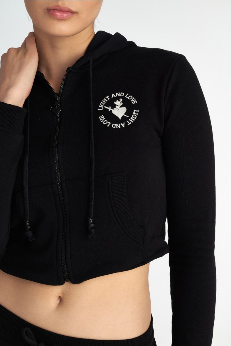 ΒΑΜΒΑΚΕΡΗ ΚΟΝΤΗ ΦΟΥΤΕΡ ΖΑΚΕΤΑ ΜΕ ΚΕΝΤΗΜΕΝΟ ΚΕΙΜΕΝΟ ΣΤΟ ΣΤΗΘΟΣ-25833040-110