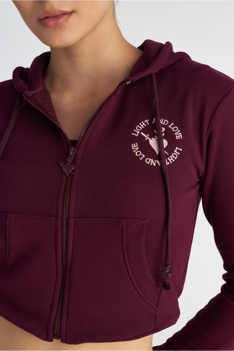 ΒΑΜΒΑΚΕΡΗ ΚΟΝΤΗ ΦΟΥΤΕΡ ΖΑΚΕΤΑ ΜΕ ΚΕΝΤΗΜΕΝΟ ΚΕΙΜΕΝΟ ΣΤΟ ΣΤΗΘΟΣ-25833040-855