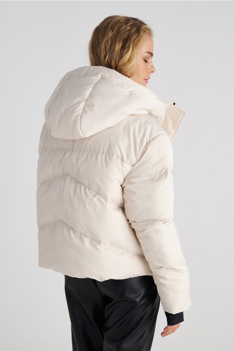 ΦΟΥΣΚΩΤΟ ΜΠΟΥΦΑΝ ΜΕ ΚΟΥΚΟΥΛΑ ΚΑΙ ΛΕΠΤΟΜΕΡΕΙΑ ΣΤΟΥΣ ΑΝΤΙΧΕΙΡΕΣ-25833111-103