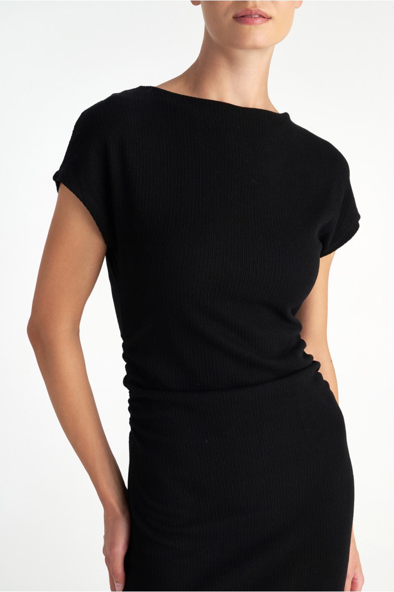 ΚΟΝΤΟΜΑΝΙΚΟ ΜΙΝΤΙ ΦΟΡΕΜΑ ΣΕ ΣΤΕΝΗ ΓΡΑΜΜΗ-25834150-110