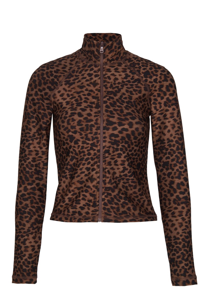 ΜΑΚΡΥΜΑΝΙΚΗ ΑΘΛΗΤΙΚΗ ΖΑΚΕΤΑ ΣΕ ΣΤΕΝΗ ΓΡΑΜΜΗ ΜΕ ΛΕΟΠΑΡ ΤΥΠΩΜΑ-25843031-208