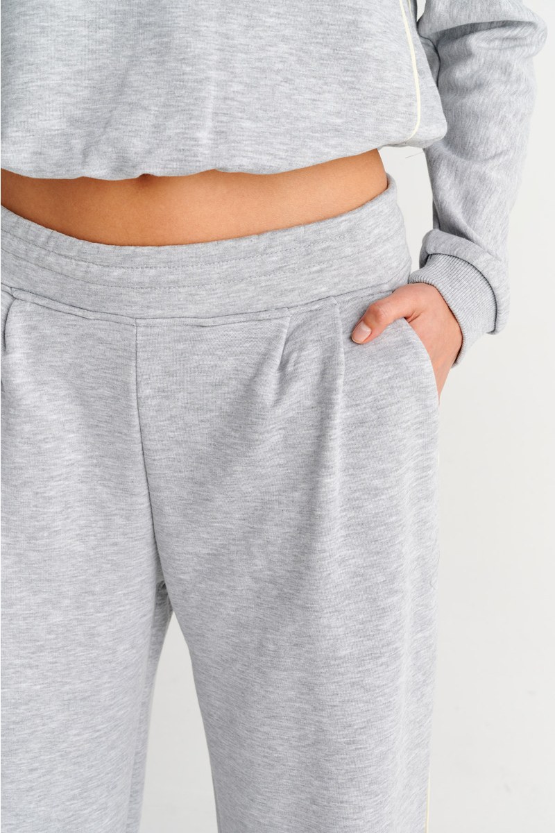 FLARED ΨΗΛΟΜΕΣΟ ΒΑΜΒΑΚΕΡΟ ΠΑΝΤΕΛΟΝΙ ΜΕ ΠΙΕΤΕΣ-26811060-205