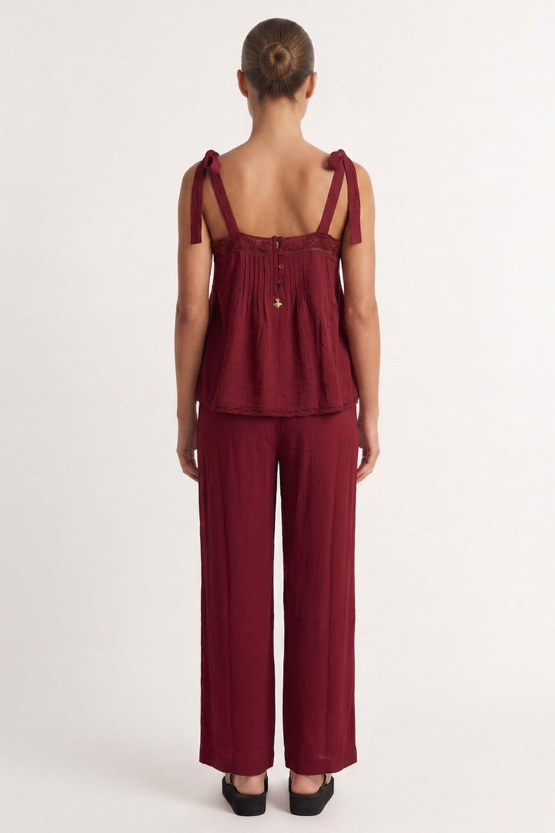 MONOCHROME BRODERIE TOP-26812033-638