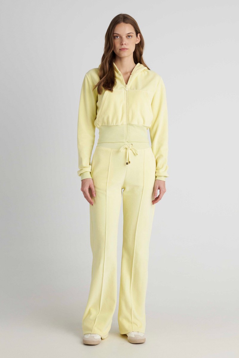 ΚΟΝΤΗ ΒΕΛΟΥΤΕ ΖΑΚΕΤΑ ΜΕ ΣΤΡΑΣ ΣΤΗΝ ΠΛΑΤΗ-26813010-506