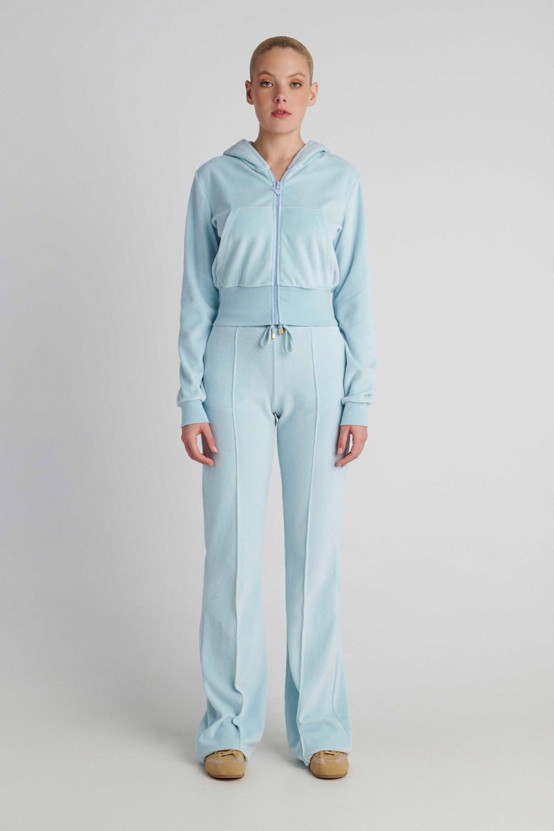 ΚΟΝΤΗ ΒΕΛΟΥΤΕ ΖΑΚΕΤΑ ΜΕ ΣΤΡΑΣ ΣΤΗΝ ΠΛΑΤΗ-26813011-448