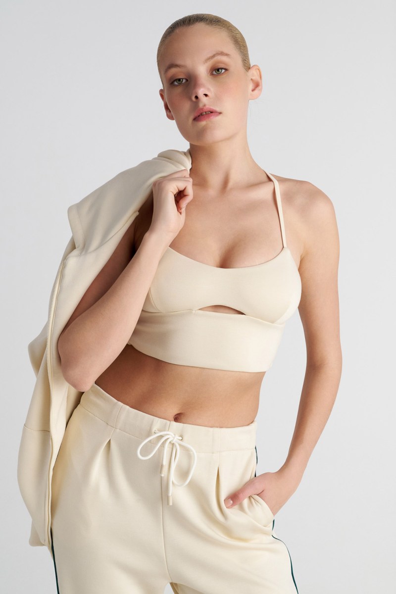 SOFT LIGHT TOUCH CROP TOP / BRA WITH STRAPPY CROSSED BACK-26818041-102