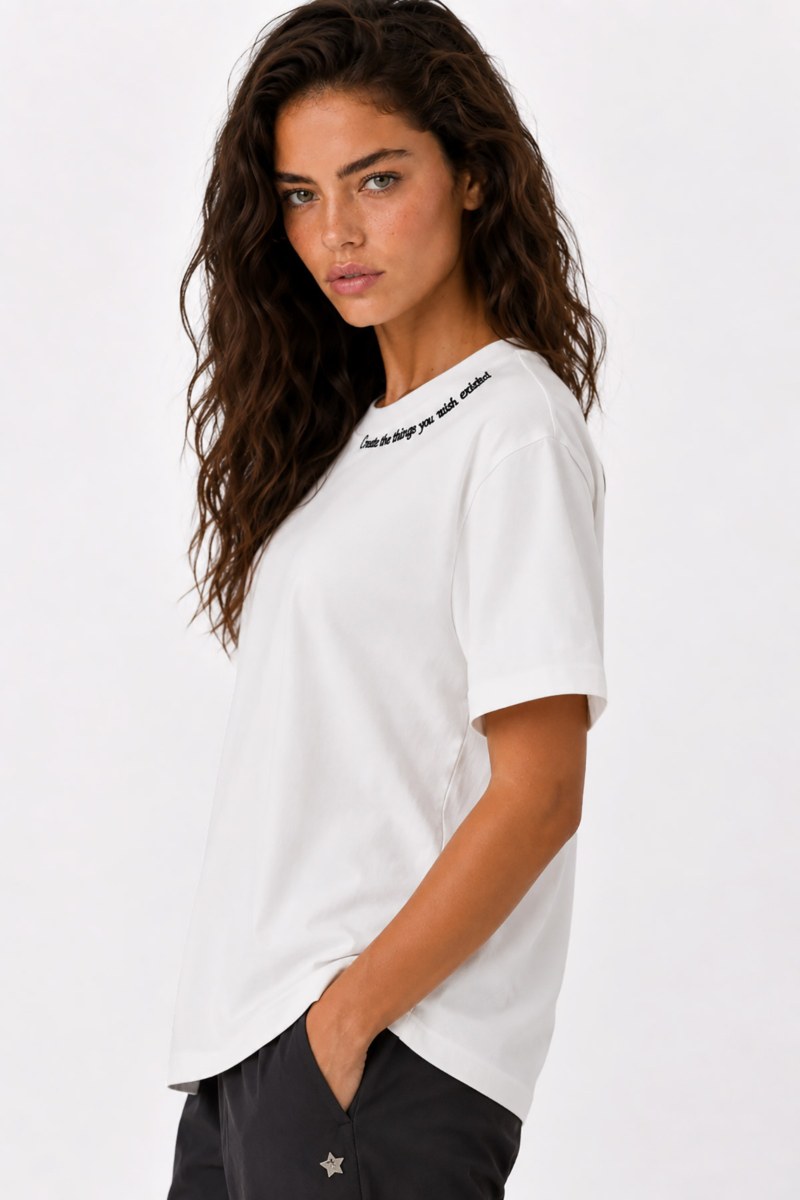 COTTON T-SHIRT WITH EMBROIDERED DETAIL-26832049-102