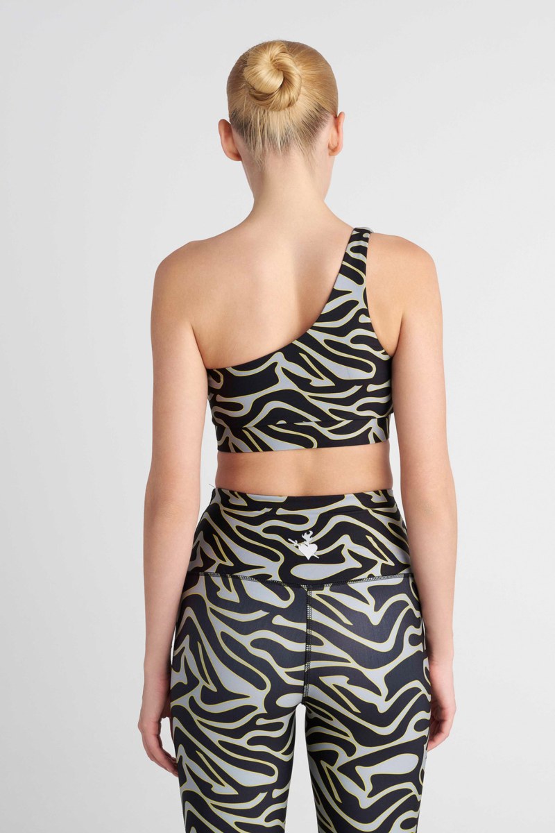 ΨΗΛΟΜΕΣΟ ΑΘΛΗΤΙΚΟ ΚΟΛΑΝ ΜΕ ΤΥΠΩΜΑ ΚΑΙ ΡΑΦΗ ΣΟΥΡΑ ΣΤΟ ΠΙΣΩ ΜΕΡΟΣ-26845030-215