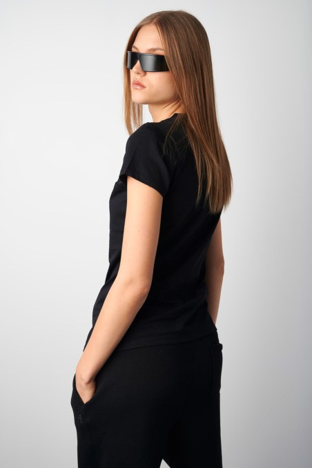BASIC ORGANIC COTTON T-SHIRT IN 'V' NECKLINE-23812098-110