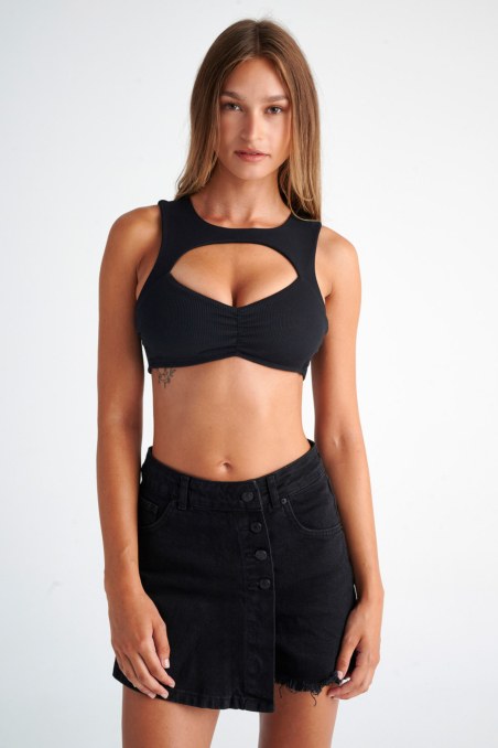 GATHERED RIBBED CROPPED TOP WITH CUT-OUT DETAIL-24818075-110