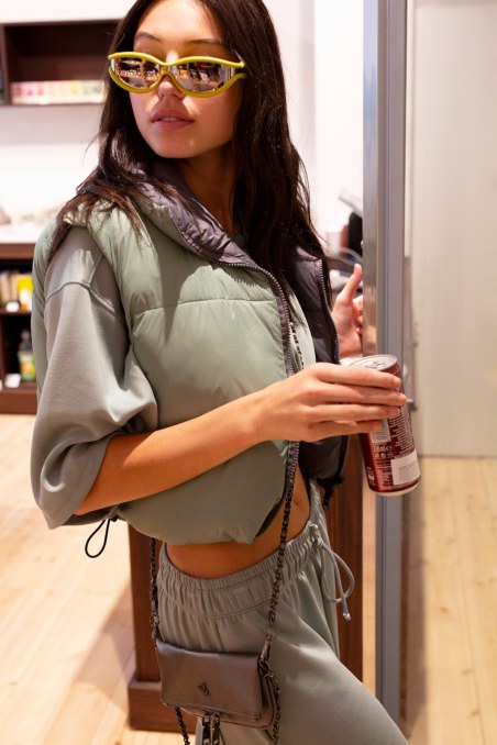 DOUBLE FACE PUFFER SLEEVELESS CROP VEST-24833096-214