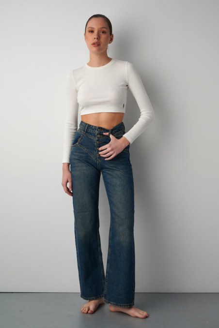 ΨΗΛΟΜΕΣΟ ΤΖΙΝ ΣΕ VINTAGE ΣΤΥΛ-25811223-428