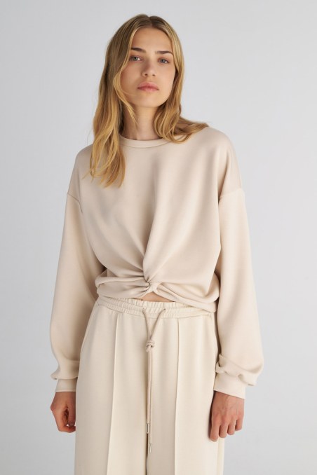 SOFT LIGHT TOUCH TWISTED CROPPED SWEATSHIRT-25832099-103