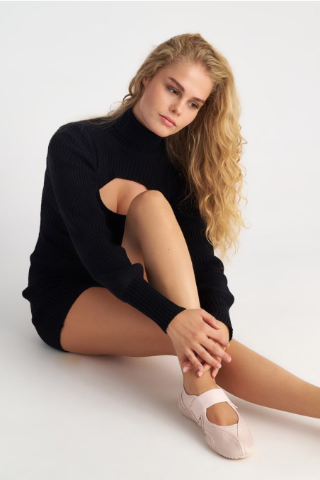 MONOCHROME KNITTED MINI DRESS WITH CUT-OUT DETAIL-25834060-110