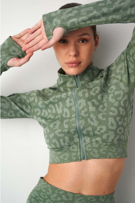 SEAMLESS ΑΘΛΗΤΙΚΗ ΚΟΝΤΗ ZAKETA ΜΕ ΛΕΠΤΟΜΕΡΕΙΑ ΣΤΟΥΣ ΑΝΤΙΧΕΙΡΕΣ-25843020-525