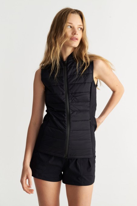 SLEEVELESS SPORTS QUILTED JACKET-25843030-110