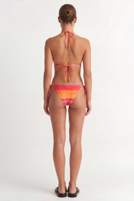 MULTICOLOR PRINTED TRIANGLE BIKINI TOP-26801021-943