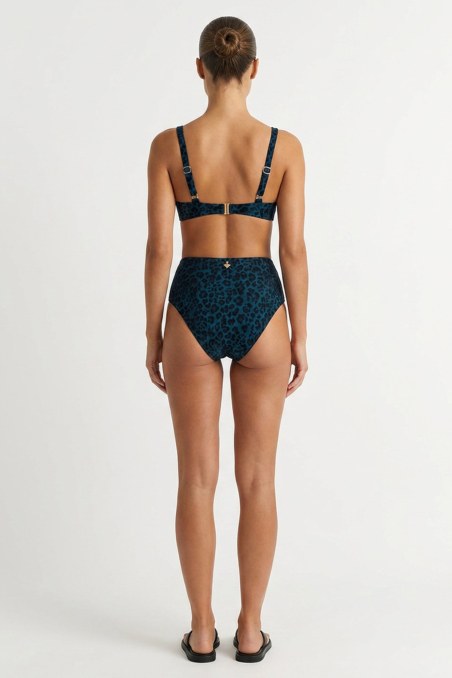 HIGH WAISTED BIKINI SLIP WITH FRONT TWIST DETAIL-26802110-514