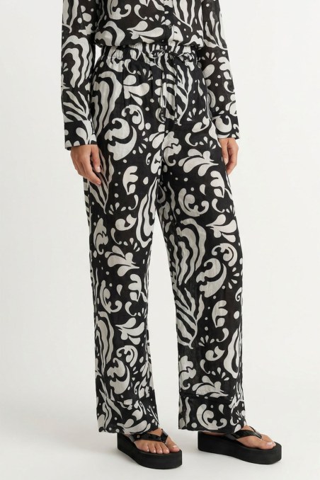 BLACK AND WHITE PRINTED HIGH-WAISTED WIDE LEG PANTS-26811035-110