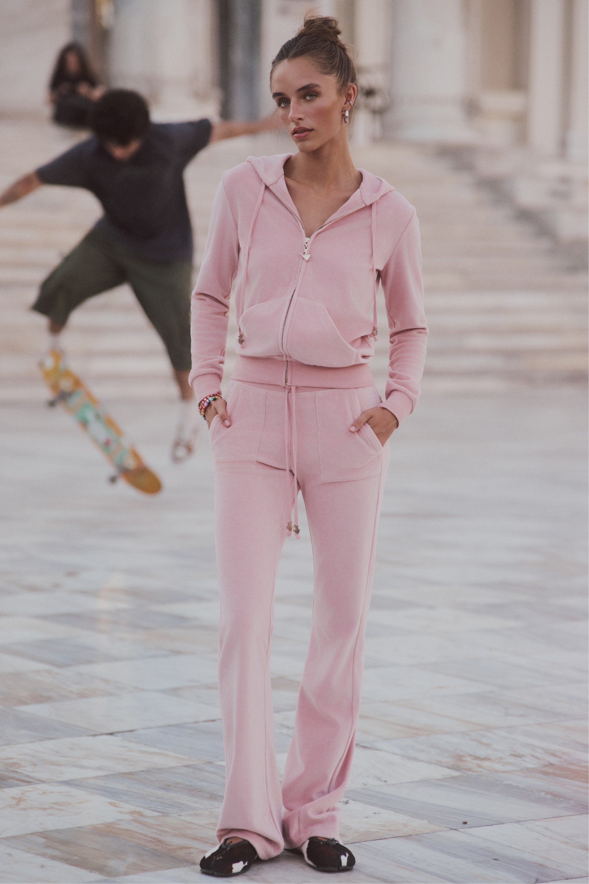 VELOUR